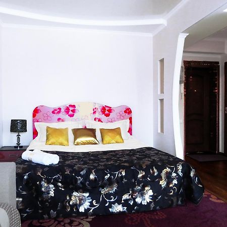Maximus Apartament Biszkek Zewnętrze zdjęcie